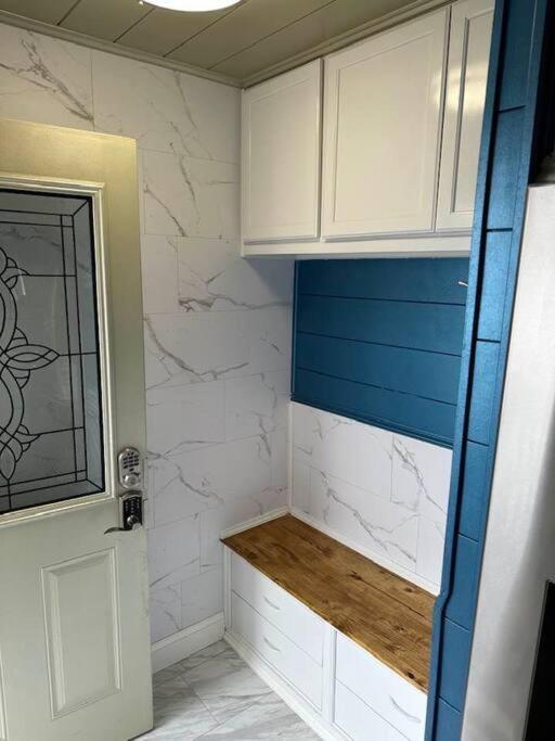 Hot Tub 5 Beds Apartment Moorhead Bagian luar foto